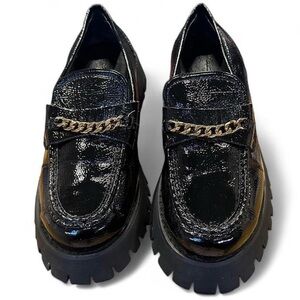 Princess Polly Chunky Faux Patent Leather Chain Loafer | Y2K Style | Size 6